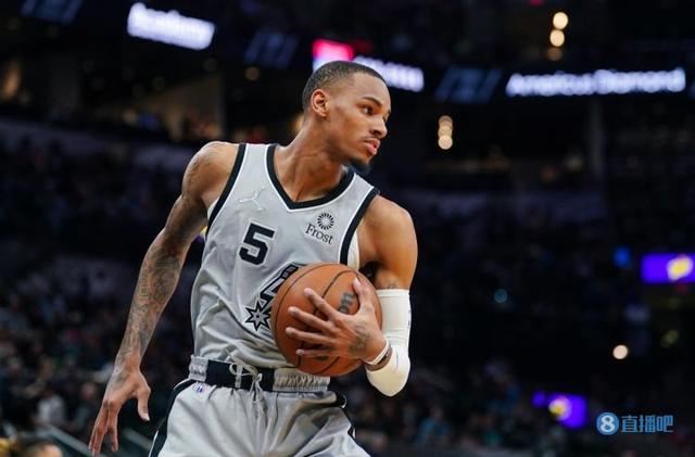 队顽强的比 队顽强的比