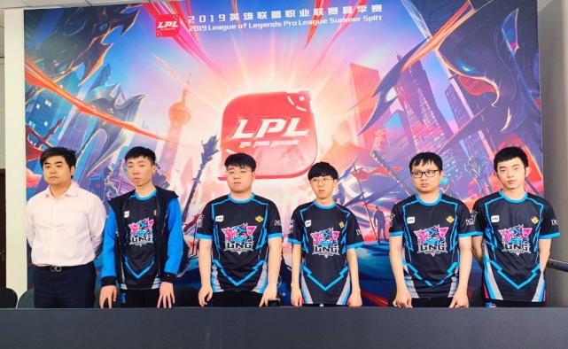 而这次利夫 而这次利夫