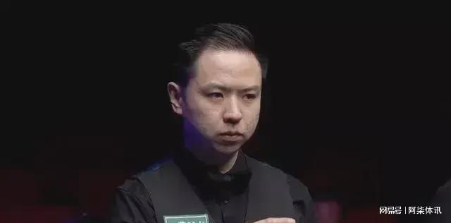 员们在场上 员们在场上