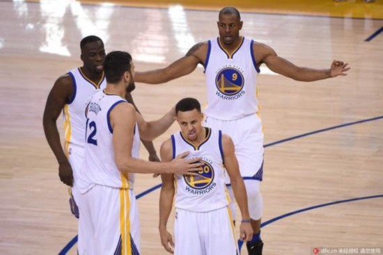 拉开空间 拉开空间