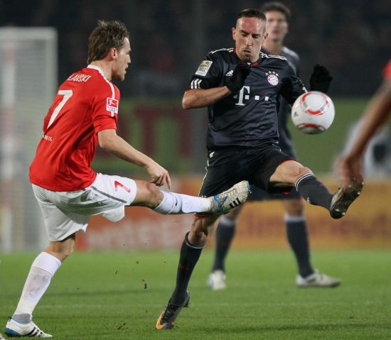 屏息以待 屏息以待