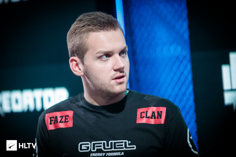 在跨联赛初 在跨联赛初